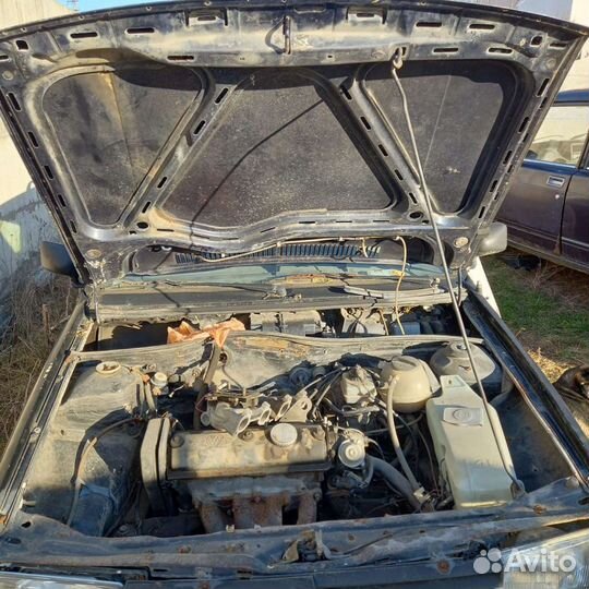 Volkswagen polo капот Фольксваген поло