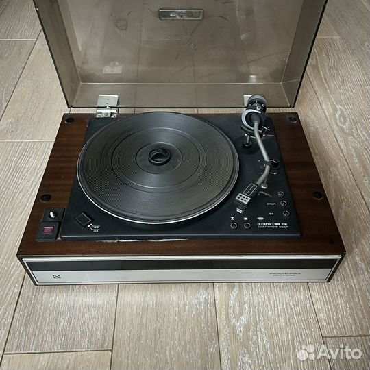 Проигрыватель винила radiotehnika 001 - stereo