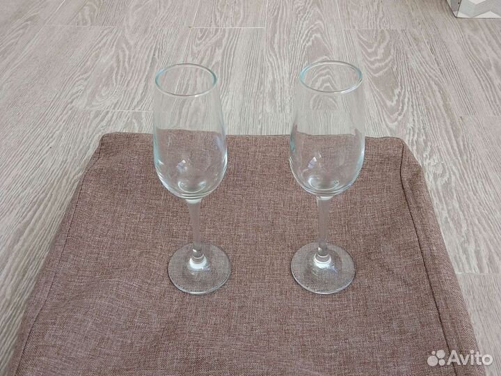 Бокалы для шампанского