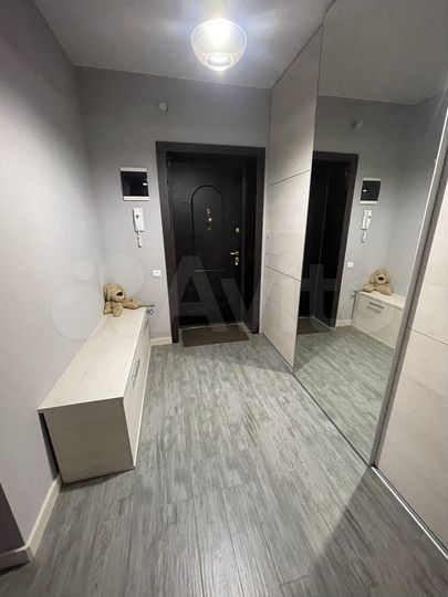 2-к. квартира, 64 м², 3/9 эт.