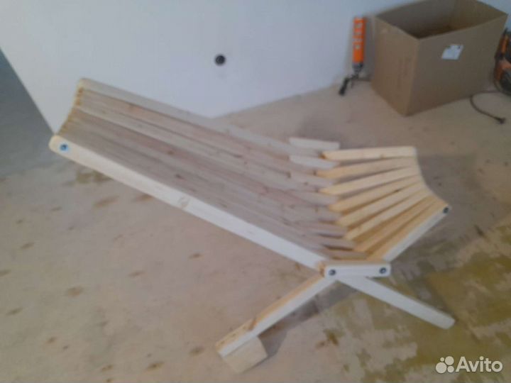 Шезлонг садовый