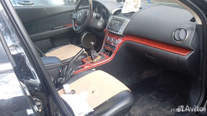 Mazda 6 1.8 МТ, 2008, 300 000 км