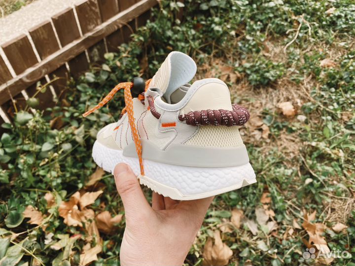 Кроссовки женские Adidas Nite Jogger