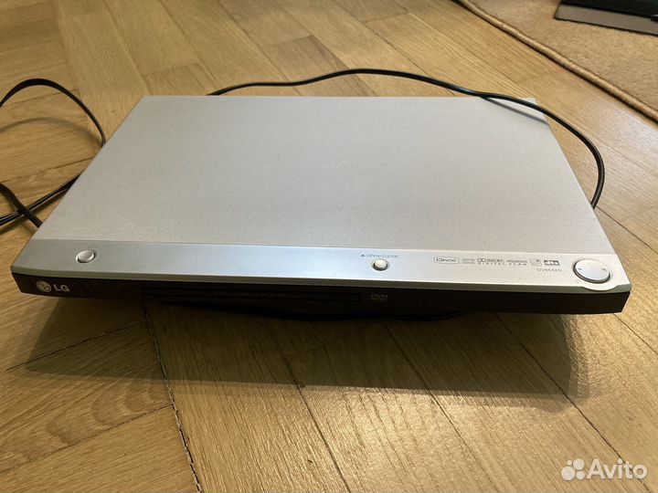 DVD плеер LG DV645XS