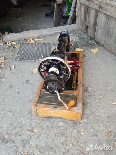 Швейная машинка