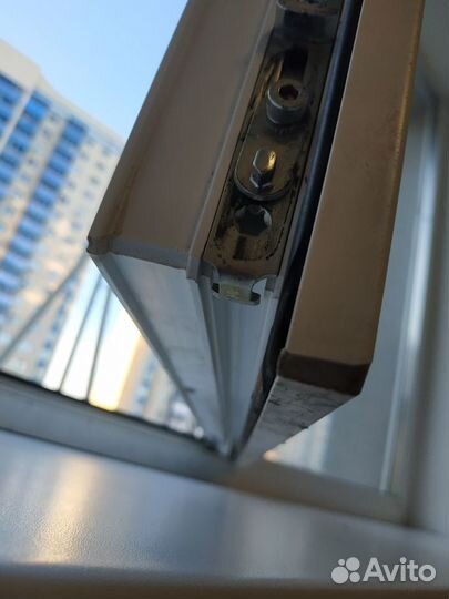 Ремонт пластиковых,алюминиевых окон и дверей