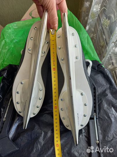 Продаю коньки хоккейные р.40-41 бу Ботас Пульсар