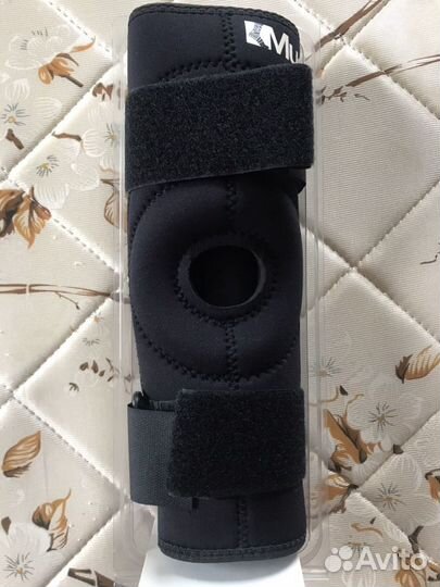 Наколенник Mueller Hinged Knee Brace размер S новы