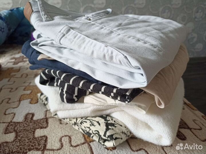 Отдам бесплатно женские вещи 40 42
