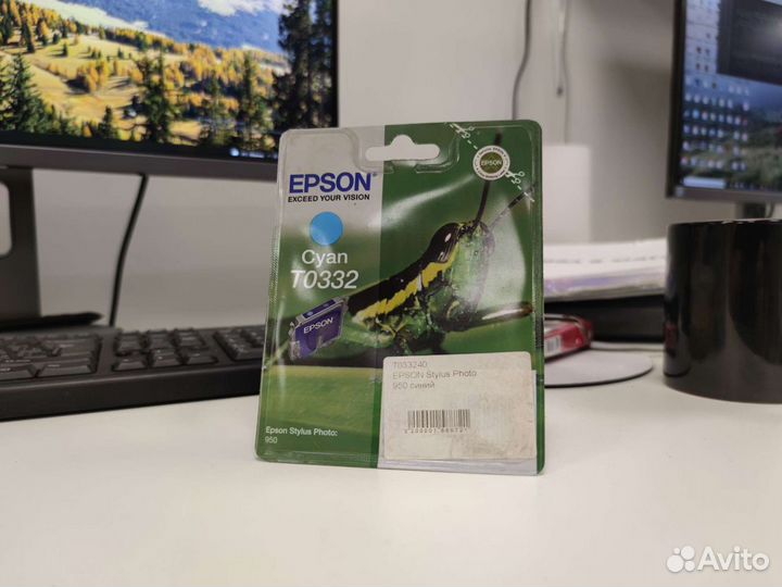 Картридж Epson T0332 C13T03324010 голубой