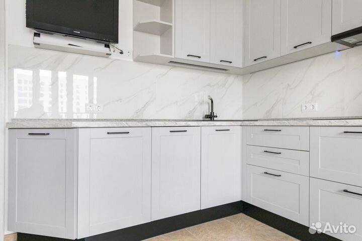 Кухня (цена за всю кухню) CN:042005