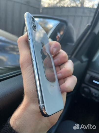 iPhone X, 64 ГБ
