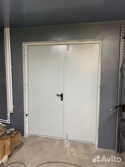 Техническая дверь