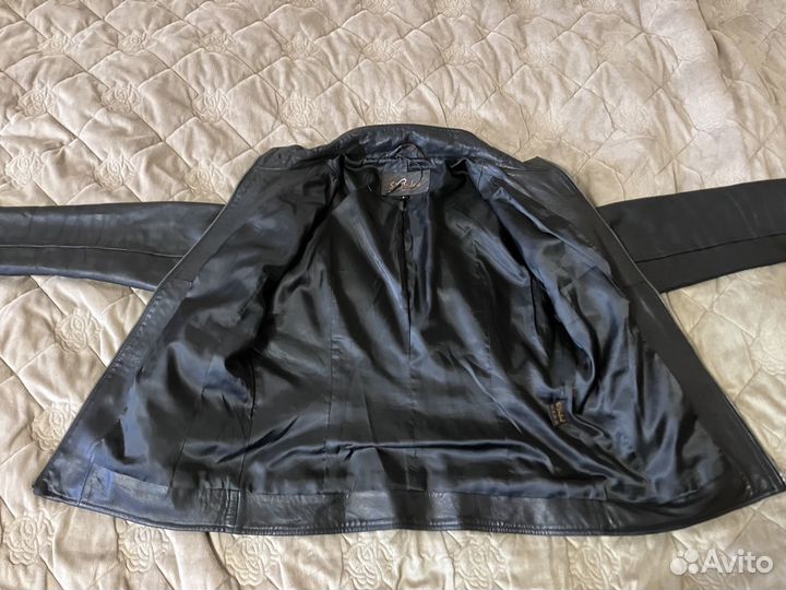 Кожаная куртка женская