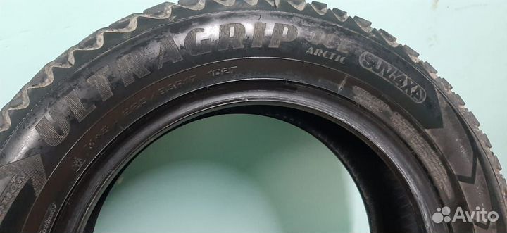 Goodyear Ultra Grip Ice Arctic 2 SUV 225/65 R17