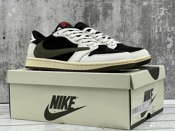 Nike Air Jordan 1 Retro Low x Travis Scott