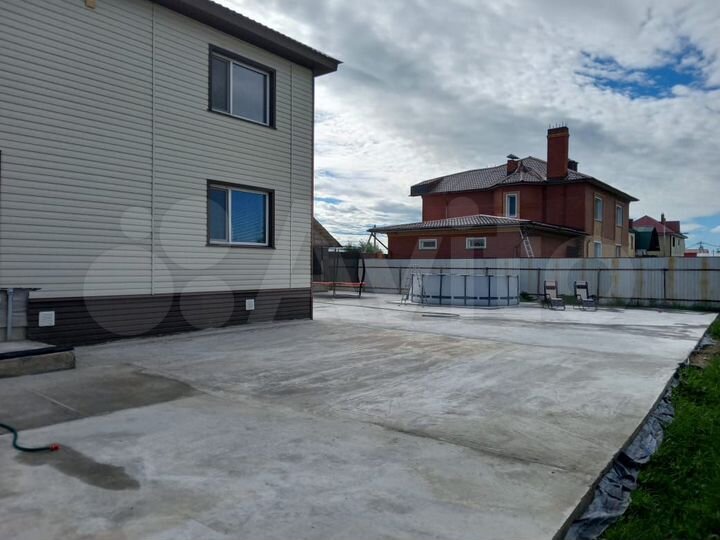 Коттедж 238,9 м² на участке 15 сот.