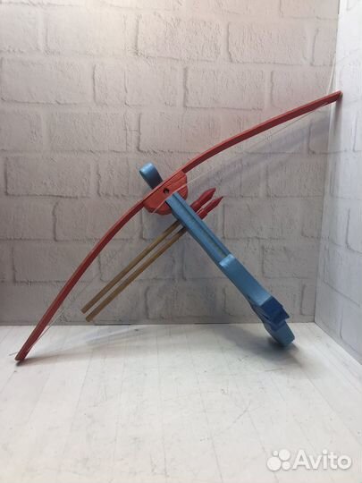 Детский арбалет из дерева