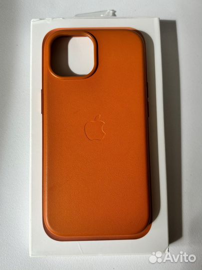 Чехол на iPhone 15