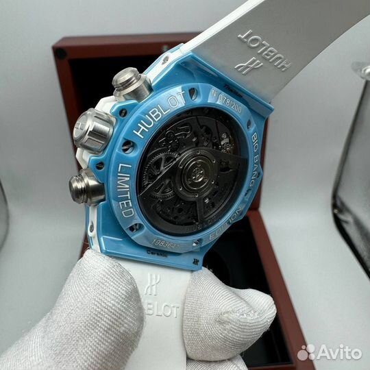 Часы Hublot