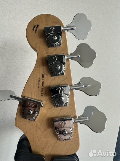 Бас гитара Fender american Jazz Bass Deluxe 5