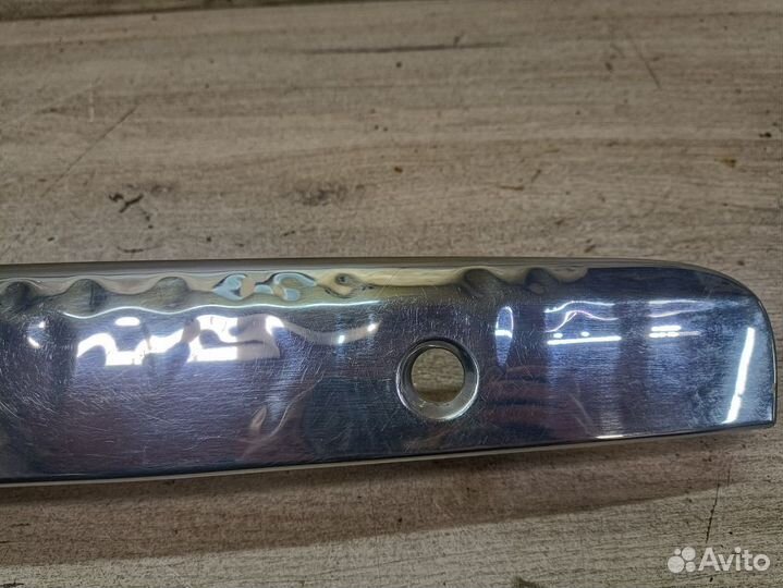 Накладка двери багажника Mazda Tribute I (2000—200