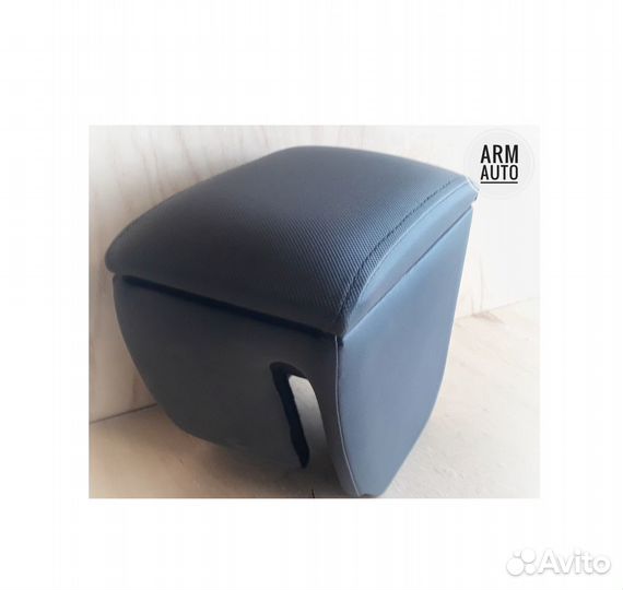 Подлокотник для Kia RIO4 X-line 2017- с магнитом