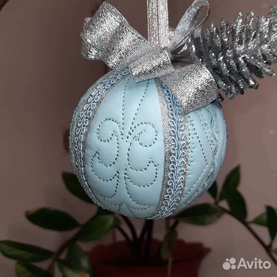 Новогодние шары ручной работы