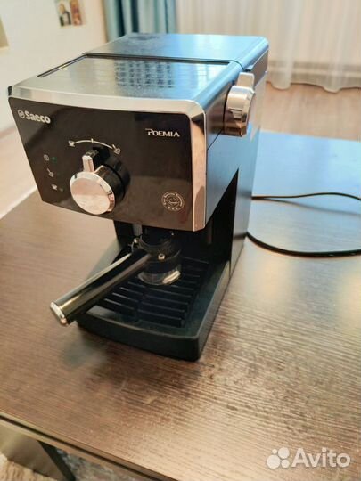Кофеварка saeco poemia