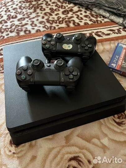 Sony PS4 slim