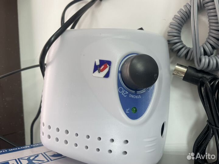 Аппарат для маникюра Strong 210