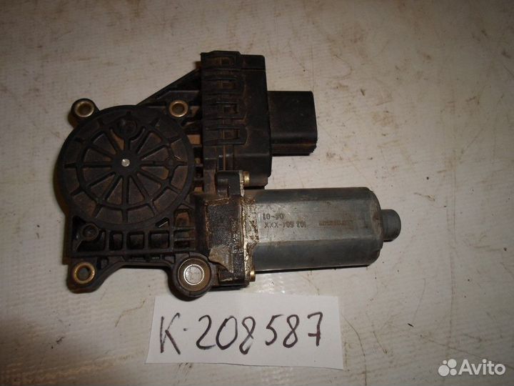 Моторчик стеклоподъемника (Ford Focus)