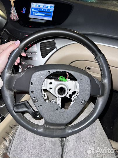 Руль subaru tribeca b9