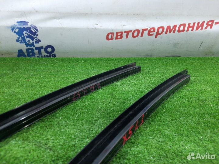 Молдинг стекла задний Bmw X5 E53 M54B30 2005