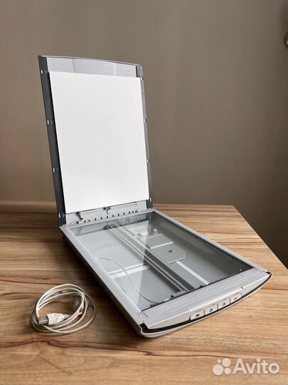 Сканер Canon CanoScan LiDE 200