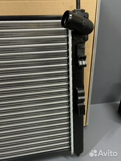 Радиатор охлаждения Mitsubishi Lancer 10 1.5 AT