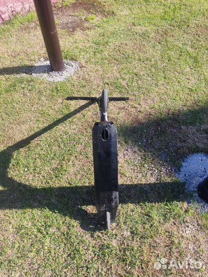 Трековый самокат