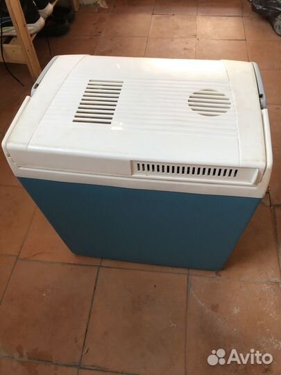 Автомобильный холодильник 12 220 вт