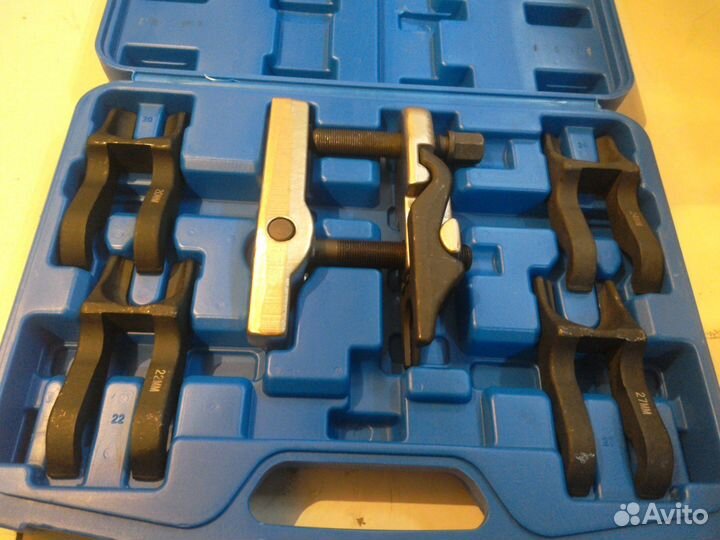 Съемник шаровых и наконечников