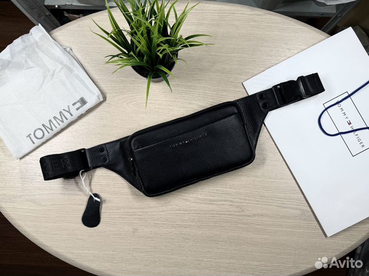 Сумка поясная кожаная Tommy Hilfiger