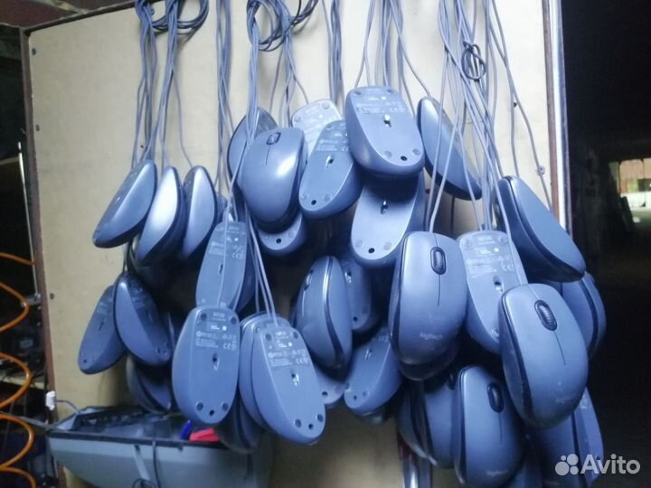 Компьютерная мышь logitech