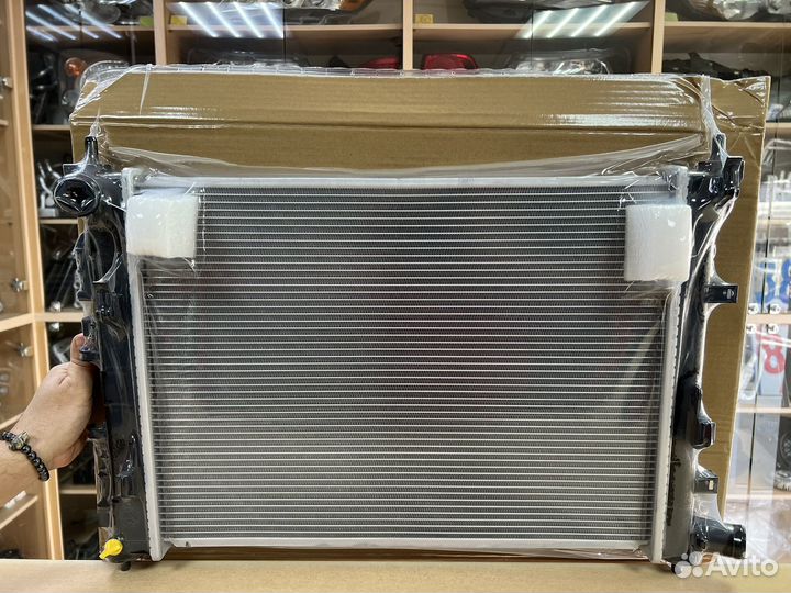 Радиатор охлаждения Киа Рио / Хенде Солярис