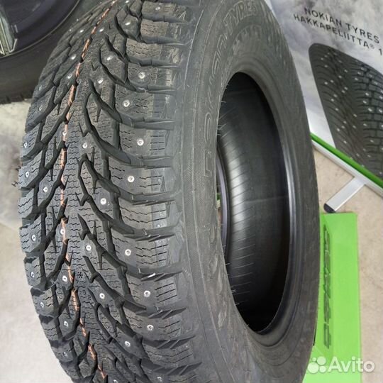 Nokian Tyres Hakkapeliitta 9 SUV 235/65 R17 108T