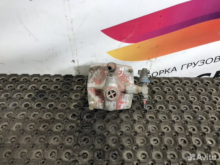 Клапан ускорительный Man F90