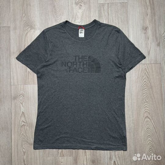 Футболка The North Face