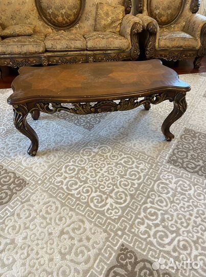 Журнальный стол