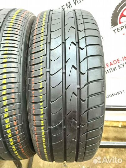 Toyo Tranpath MPZ 215/55 R17 94V