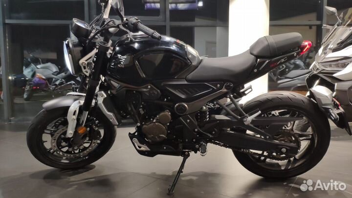 Мотоцикл Voge 300 AC