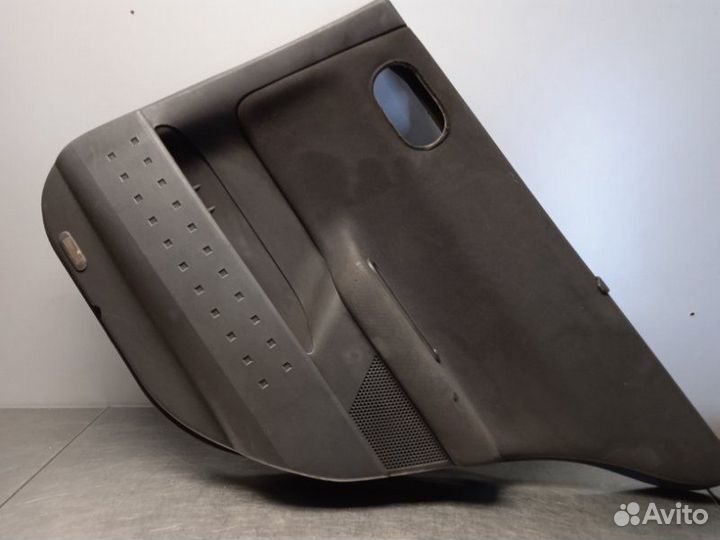 Дверная карта задняя правая Renault Megane 2