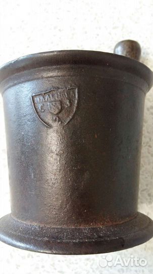 Чугунные ступки с клеймом и пестиком, начала 20в